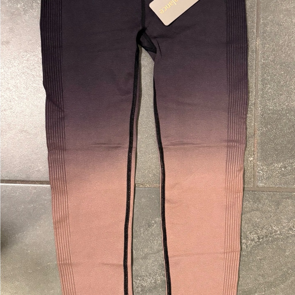 Dip Dye black, purple, peach legging size S